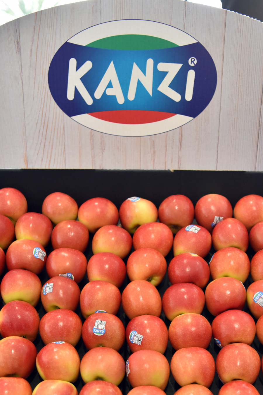 Jabłka Kanzi na wystawie