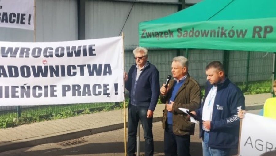 Protesty sadowników - dosyć pracy poniżej kosztów produkcji i dyktatu zagranicznych monopolistów!