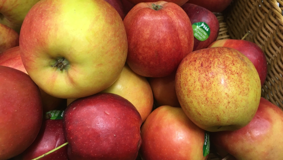 Nowatorska promocja jabłek drobnego kalibru w Żabce - Gala 60 mm w cenie 5 zł/kg